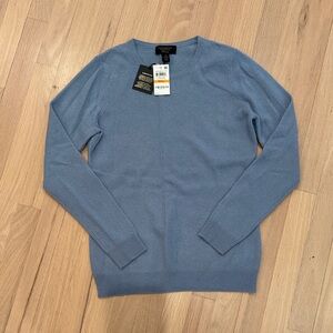 NWT 100% Cashmere Blue Sweater